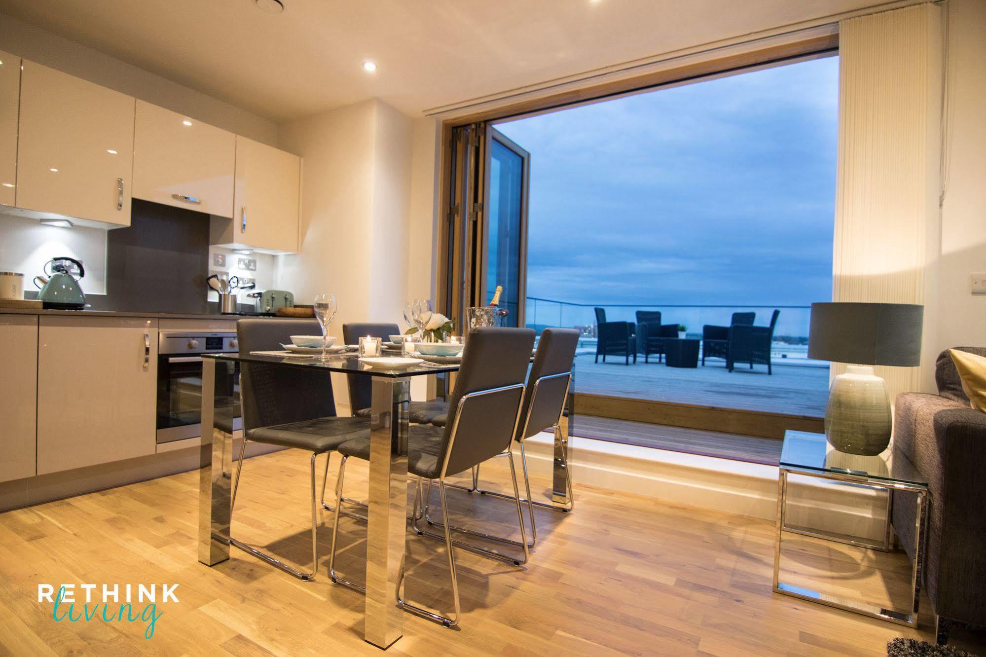 The Penthouse At Hewitt Hotel Reading Ngoại thất bức ảnh